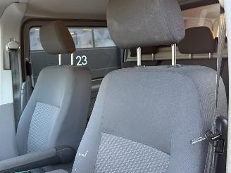 Volkswagen Transporter 2.0 TDI L2-H1 DC 5-PERS Airco picture 10