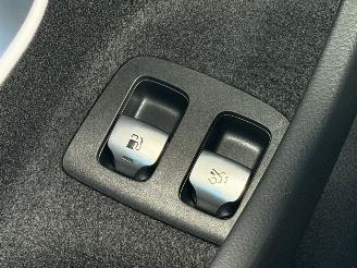 Mercedes E-klasse 300e AMG Hade-Up Hyperscreen 360 camera picture 24