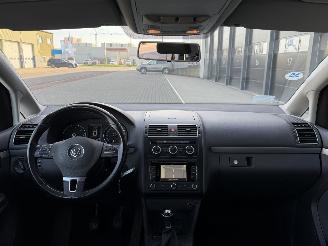 Volkswagen Touran 1.6 TDI BlueMotion Navi Clima PDC picture 7