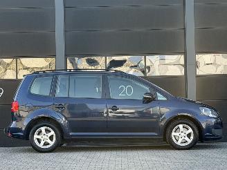 Volkswagen Touran 1.6 TDI BlueMotion Navi Clima PDC picture 3