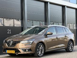 Käytettyjen passenger cars Renault Mégane 1.2 TCe Série Signature Exclusiv Bose 2018/6