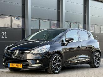 begagnad bil auto Renault Clio 1.5 dCi Limited Navi PDC EURO-6 2017/6