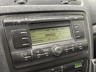 Skoda Octavia 1.6 MPI Clima PDC picture 9