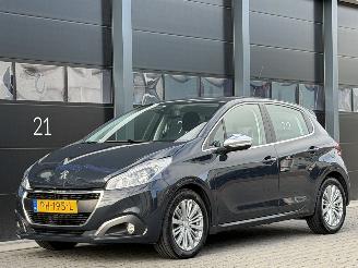 Tweedehands auto Peugeot 208 1.6 BlueHDi Allure JBL Clima Navi EURO-6 2017/7