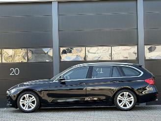 BMW 3-serie 320d Xenon Navi Clima PDC picture 6