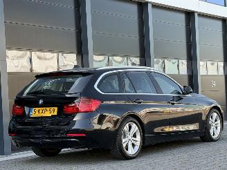 BMW 3-serie 320d Xenon Navi Clima PDC picture 4