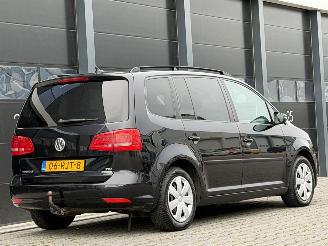 Volkswagen Touran 1.6 TDI Navi Clima 7-PERS picture 4