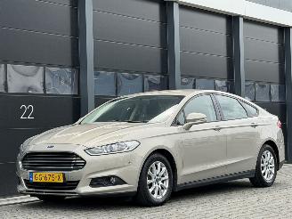 voitures voitures particulières Ford Mondeo 1.6 TDCi Navi Clima PDC Memory 2015/5