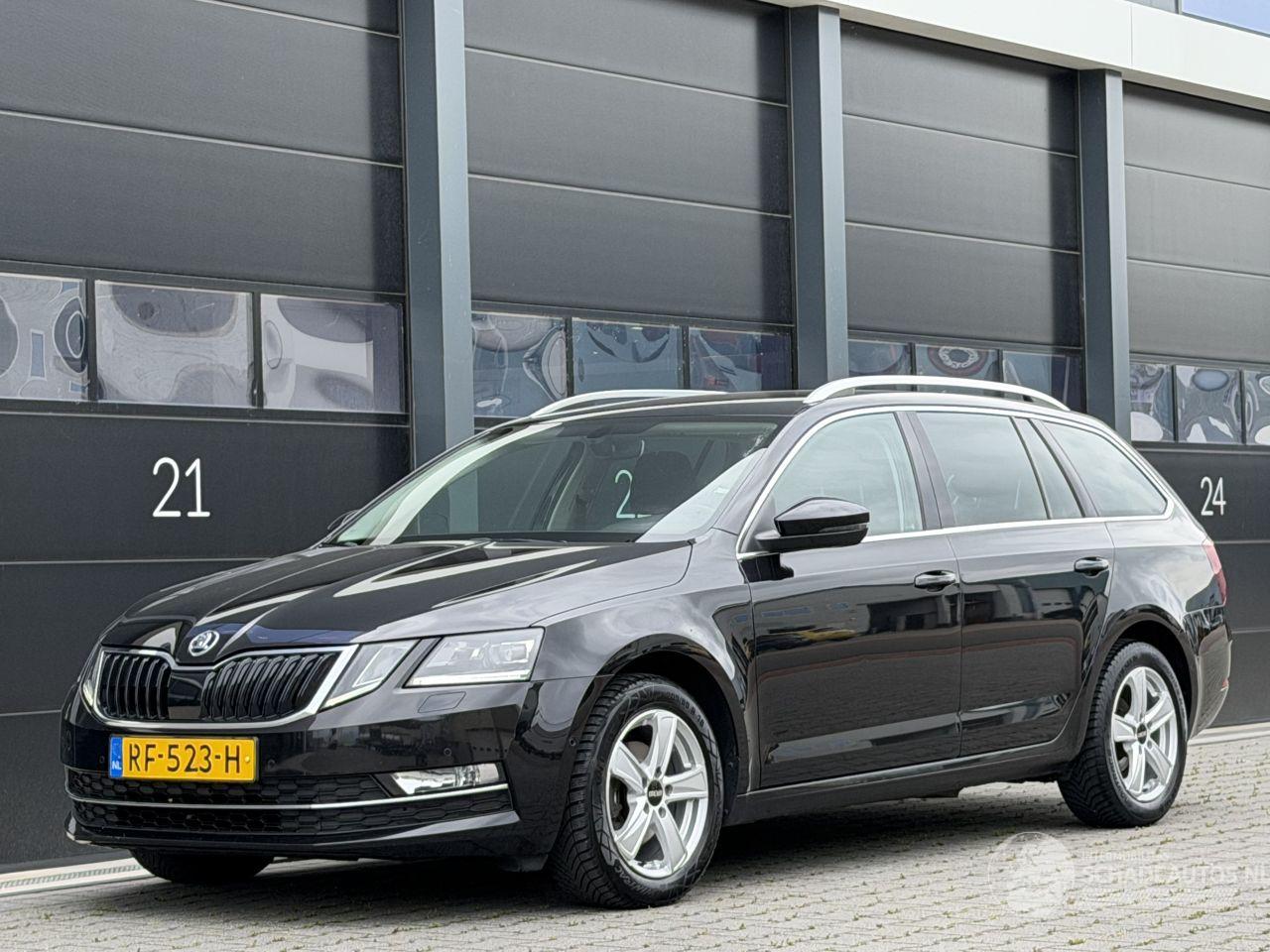 Skoda Octavia 1.6 TDI Navi Clima PDC Xenon