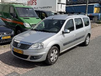 Unfallwagen Dacia Logan 1.6 MPI Lauréate * LPG * 7-PERS 2011/7
