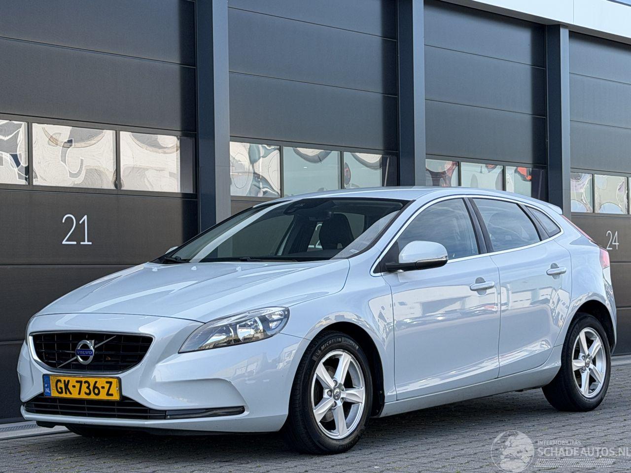 Volvo V-40 2.0 D2 Navi Clima PDC EURO-6