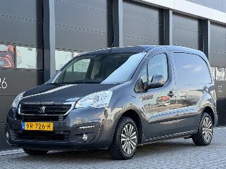 Käytettyjen commercial vehicles Peugeot Partner 1.6 BlueHDi Navi Clima 3-PERS Euro-6 2015/10