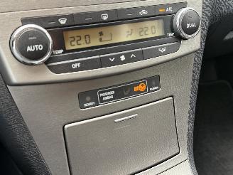 Toyota Avensis 2.0 D-4D Navi Clima Camera picture 12
