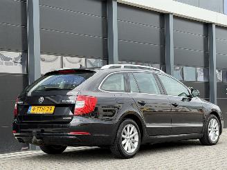 Skoda Superb 1.6 TDI Xenon Navi Clima PDC picture 4