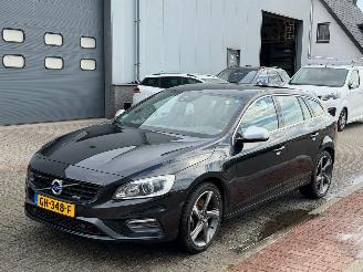 Auto incidentate Volvo V-60 2.4 D6 AWD Plug-In Hybrid R-Design 2014/6