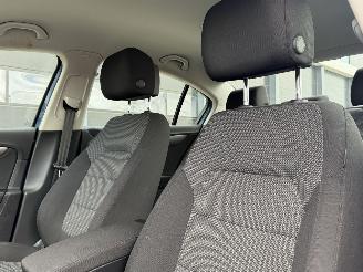 Volkswagen Passat 2.0 TDI 140pk Clima PDC AUTOMAAT picture 8
