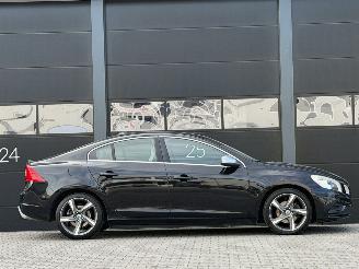 Volvo S-60 2.0 D4 R-Design Navi Clima PDC picture 3
