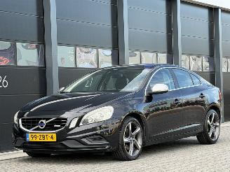 occasion passenger cars Volvo S-60 2.0 D4 R-Design Navi Clima PDC 2012/10