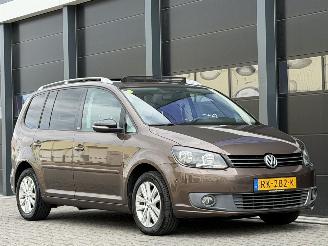 Volkswagen Touran 1.6 TDI STYLE Pano Camera 7-PERS picture 2
