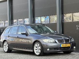 BMW 3-serie 325i Pano Navi Clima PDC picture 2