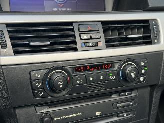 BMW 3-serie 325i Pano Navi Clima PDC picture 9