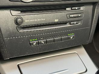 BMW 3-serie 325i Pano Navi Clima PDC picture 10