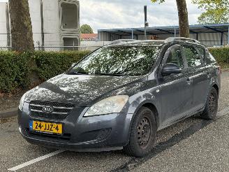 škoda osobní automobily Kia Cee d 1.6 X-tra 2009/6