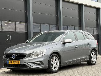 begagnad bil auto Volvo V-60 2.0 D3 R-Design Navi Clima PDC EURO-6 2015/12