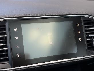 Peugeot 308 1.6 BlueHDi Xenon Pano Clima EURO-6 picture 11
