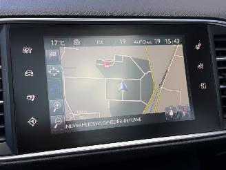 Peugeot 308 1.6 BlueHDi Xenon Pano Clima EURO-6 picture 10