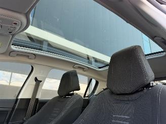 Peugeot 308 1.6 BlueHDi Xenon Pano Clima EURO-6 picture 9