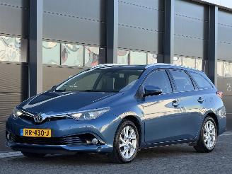 okazja samochody osobowe Toyota Auris Touring Sports 1.6d Navi Camera Clima EURO-6 2016/8