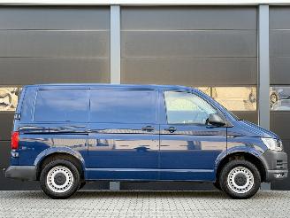 Volkswagen Transporter 2.0 TDI 3-PERS Airco picture 3