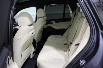 BMW X5  picture 8