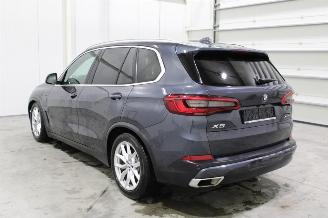 BMW X5  picture 4