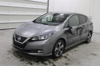 Coche siniestrado Nissan Leaf  2019/3