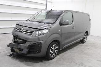 damaged passenger cars Citroën Jumpy  2020/8