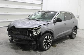 damaged passenger cars Renault Austral  2023/4