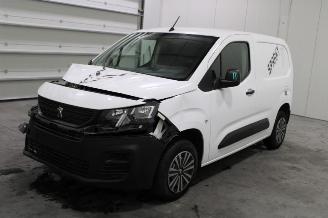 skadebil auto Peugeot Partner  2022/2