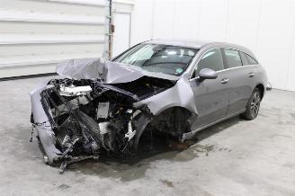 Damaged car Mercedes Cla-klasse CLA 250 2023/12