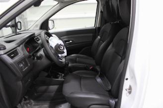 Renault Express  picture 8