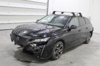 damaged passenger cars Peugeot 308  2023/11