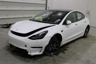 damaged passenger cars Tesla Model 3  2023/3