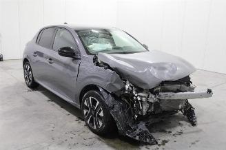 Peugeot 208  picture 2