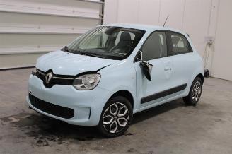 damaged passenger cars Renault Twingo  2024/7