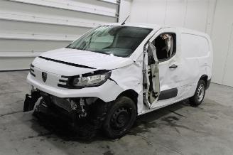 Unfallwagen Peugeot Partner  2025/1