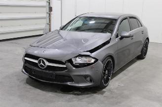 Damaged car Mercedes A-klasse A 160 2019/9