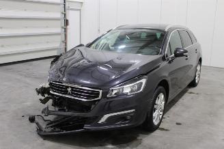 damaged passenger cars Peugeot 508  2019/2