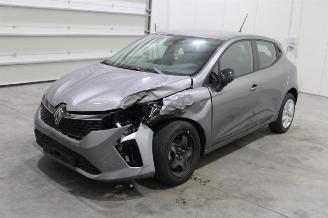 skadebil auto Renault Clio  2024/12