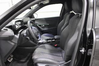 Peugeot 2008  picture 10
